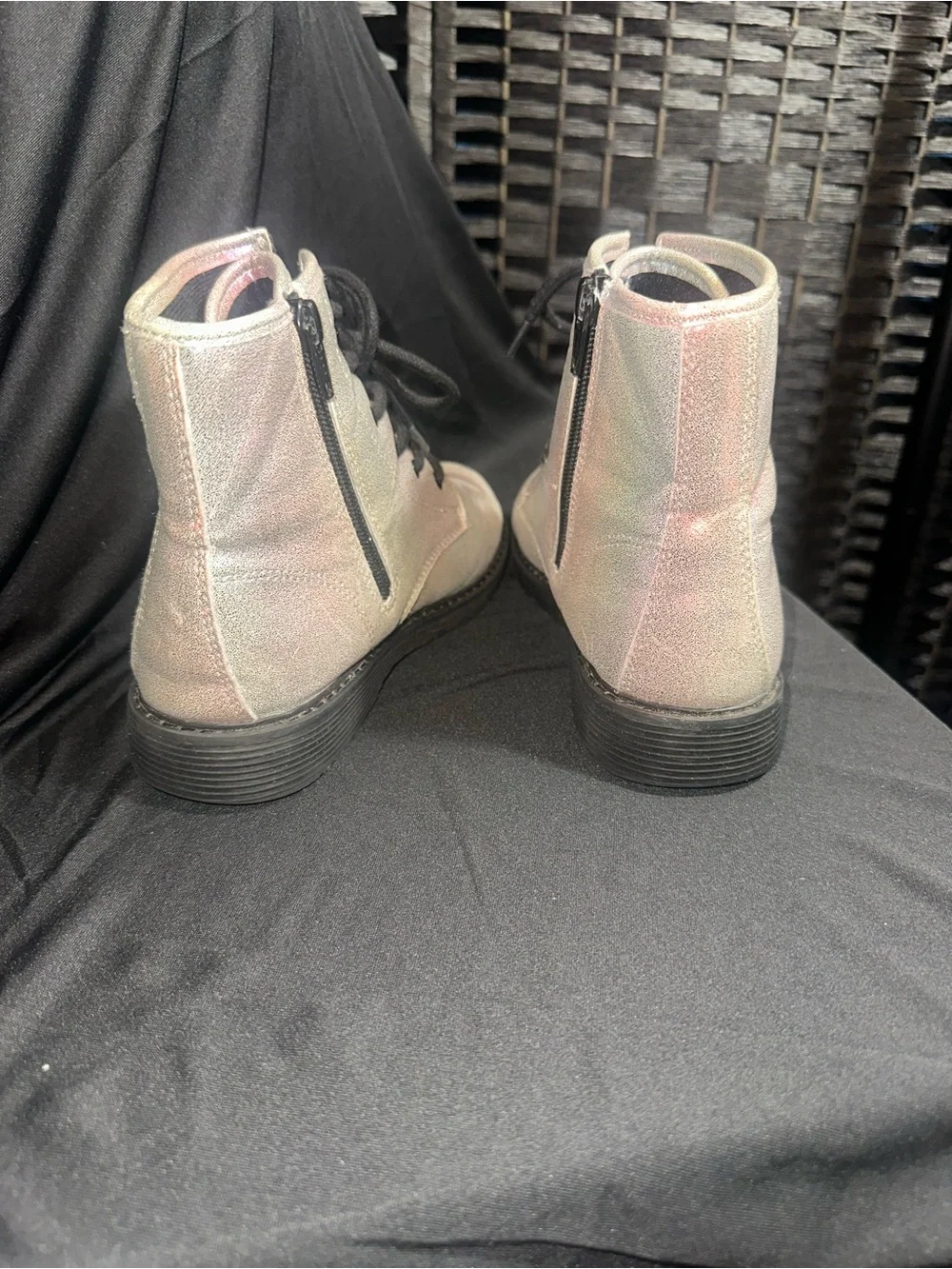 Girls Rainbow Lace-Up Boots Size 4 Pre-Owned